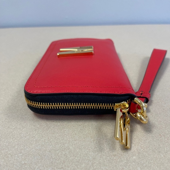 Moschino Couture Red Zip Around Large Wristlet Wallet - NWT - Picture 6 of 13